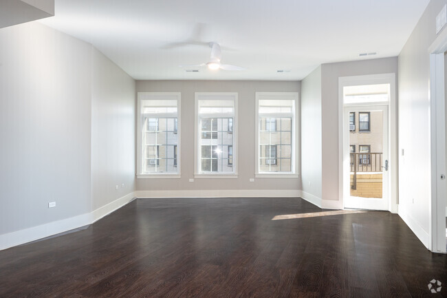 2BR, 2BA - 1500SF - Living Room - HIGHPOINT Lincoln Park on Clark