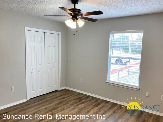 Building Photo - 2 br, 1 bath House - 2241 Panhandle Trail