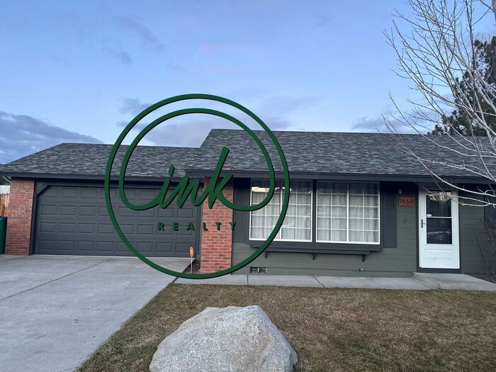 Foto principal - Single Family Home for Rent in Carson City