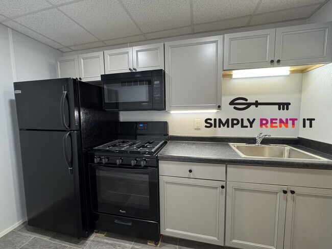 Foto del edificio - Renovated 1 Bedroom, 1 Bathroom Main Floor, Roland, IA