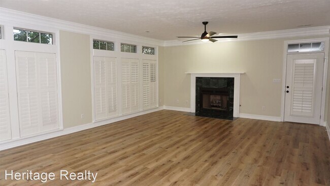 Building Photo - 3 br, 2 bath House - 1011 Antrim Way