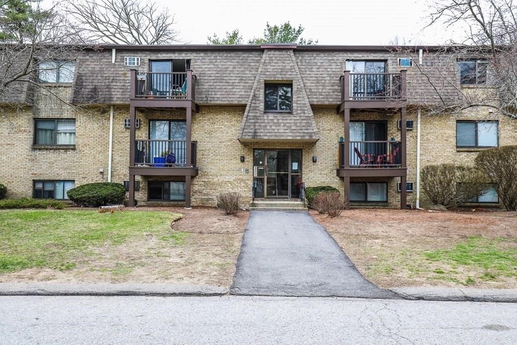 Primary Photo - 18 Tiffany Rd