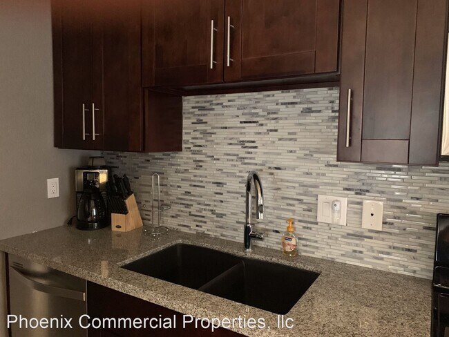 Building Photo - 16657 E Gunsight Dr