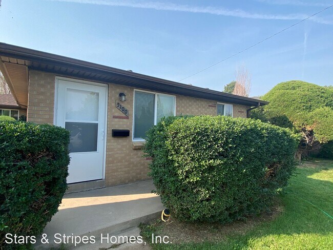 Foto del edificio - 2 br, 1 bath House - 5100 E. 33rd Avenue