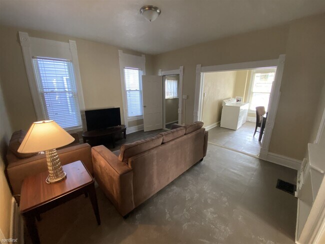 Foto del edificio - 2 br, 1 bath House - 608 Leland Ave