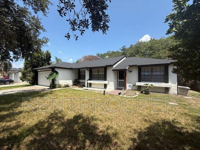Building Photo - 113 S Deerwood Ave