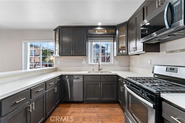 Building Photo - 435 Cerritos Ave
