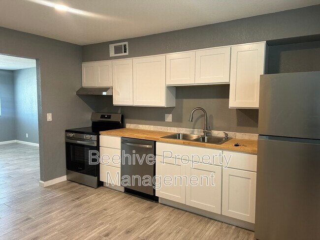 Foto del edificio - 1311 W 4th St