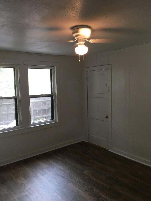 Foto del edificio - 707 N Lamar Ave