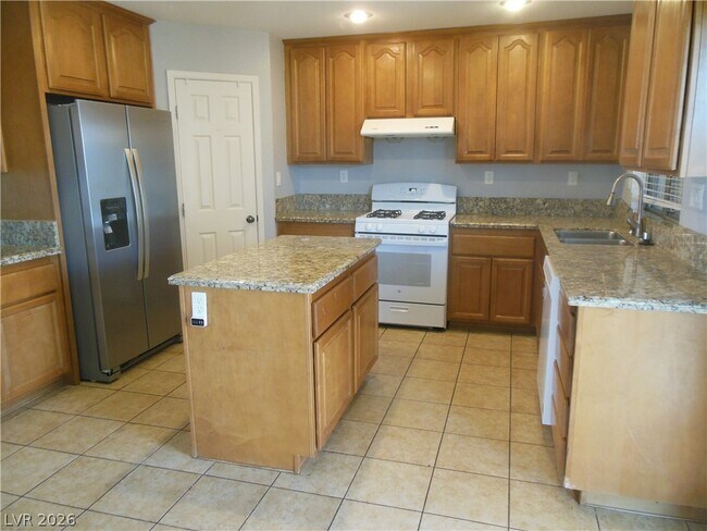 Foto del edificio - 5546 Spruce Hill Ct