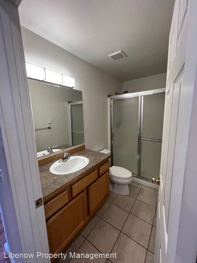 Building Photo - 3 br, 2 bath House - 207 W Helena Ave