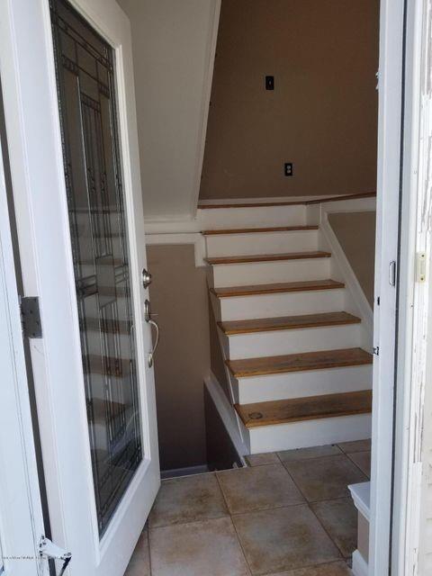 Building Photo - 39 Poplar Ave