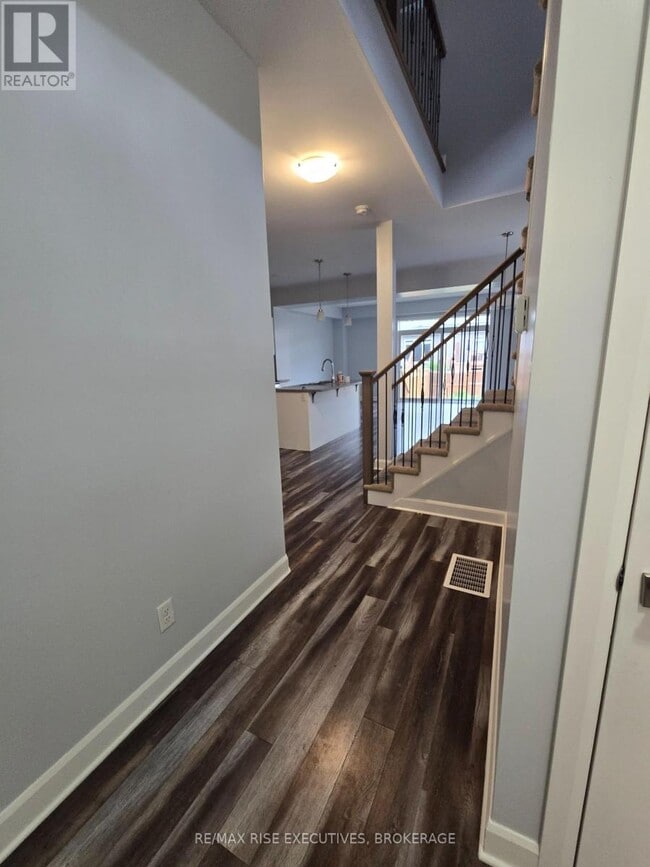 Building Photo - 1390 Andersen Dr
