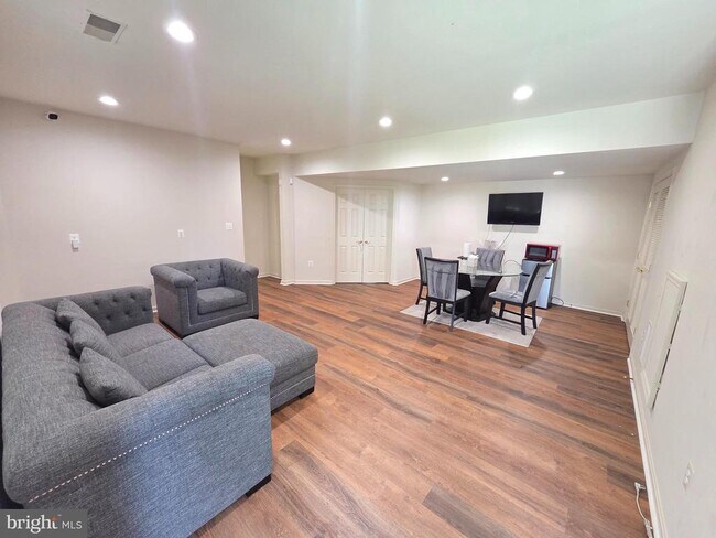 Foto del edificio - 2692 Cast Off Loop