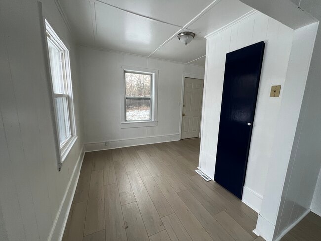 Building Photo - 1837 Little Norway Ave SE