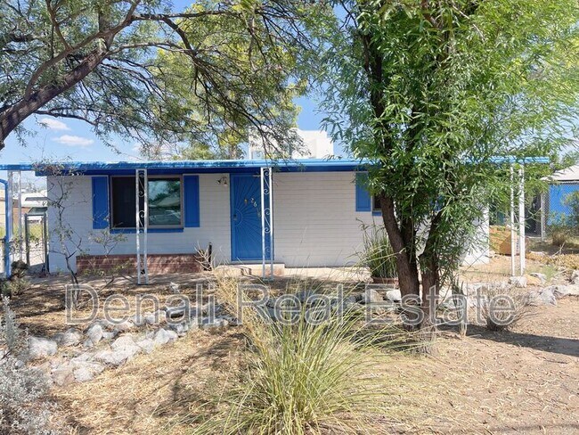 Foto del edificio - 2618 N Sparkman Blvd