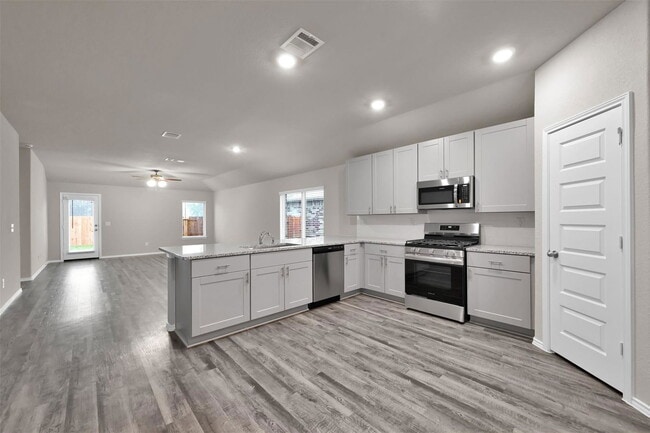 Foto del edificio - 257 Gallant Front Trl