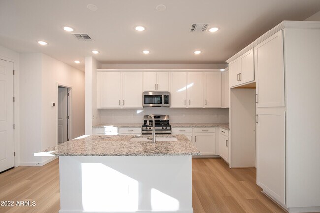 Foto del edificio - 2762 S Apache Dr