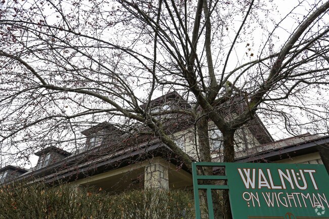 Foto del edificio - Walnut on Wightman