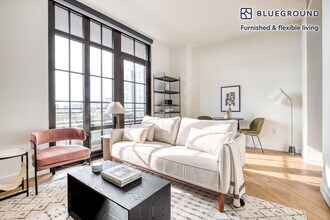 Building Photo - 550 Morse St NE