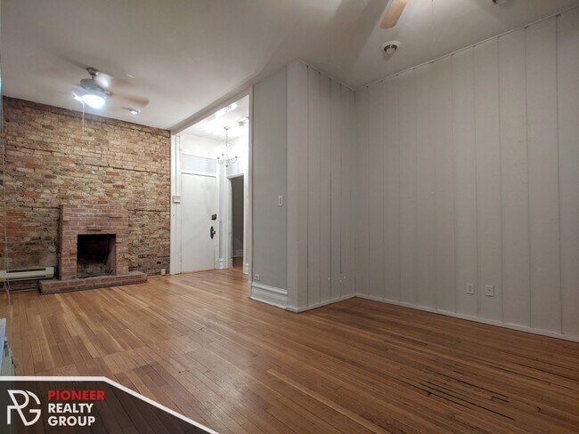 Building Photo - 1212 N Dearborn St