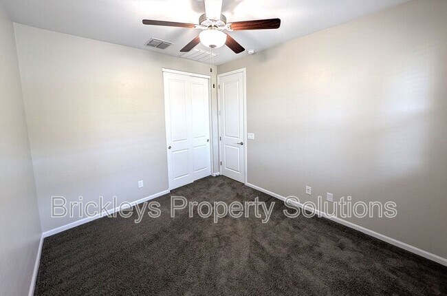 Building Photo - 10564 East Sebring Avenue