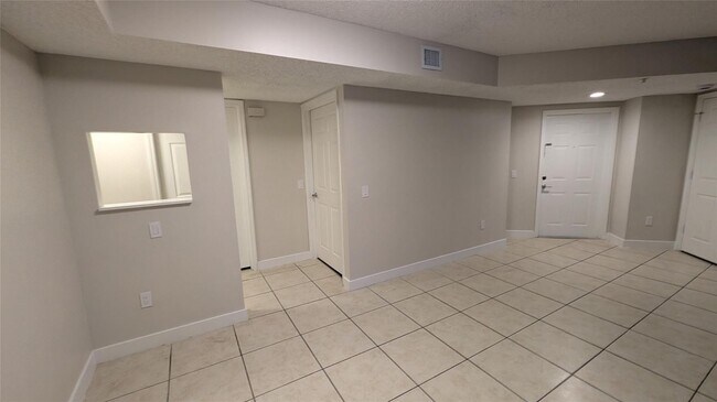 Foto del edificio - 9640 NW 2nd St