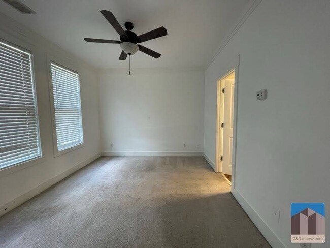Foto del edificio - 790 Liberty Commons Dr NW