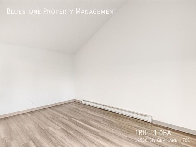 Building Photo - 12520 SW Gem Ln