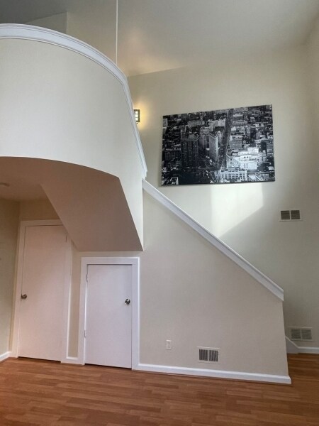 Foto del edificio - 5 Center Ave