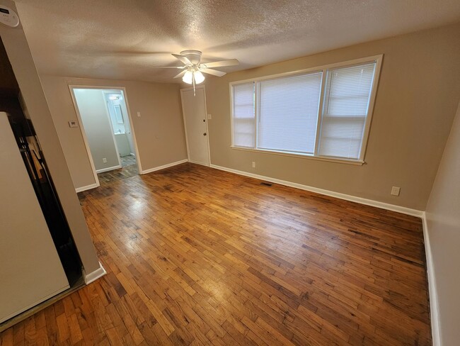 Building Photo - Nice, big, and updated 2BR rancher with full basement, parking off street and carport!