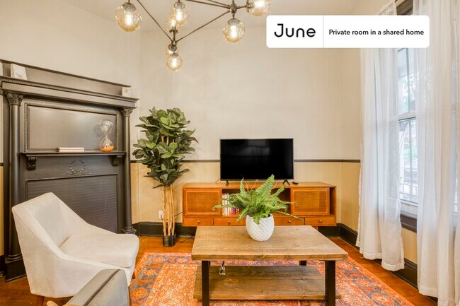 Foto del edificio - Room in Shared 4 bed/2 bath home in Columbia Heights