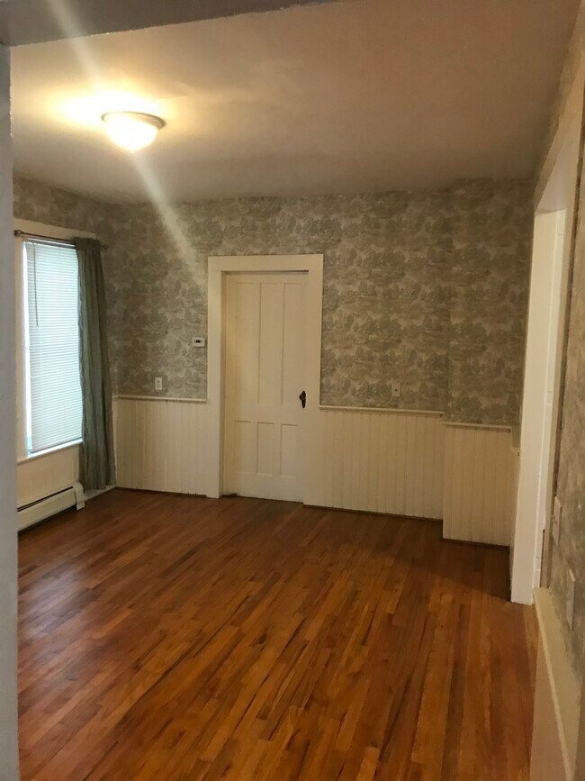 Playroom/office - 29 Garfield St