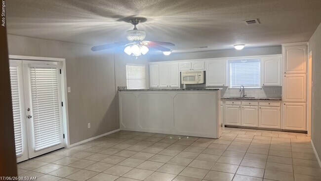 Building Photo - 5809 Lance Ct