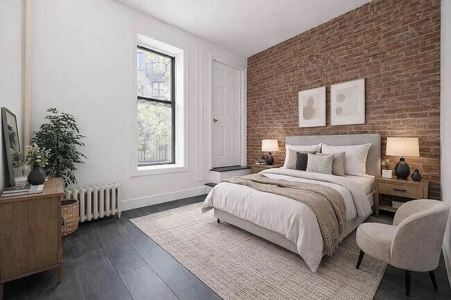 Foto del edificio - 518 E 83rd St