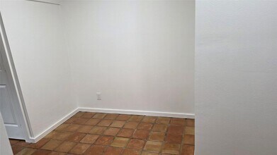 Building Photo - 1205 Autrey St