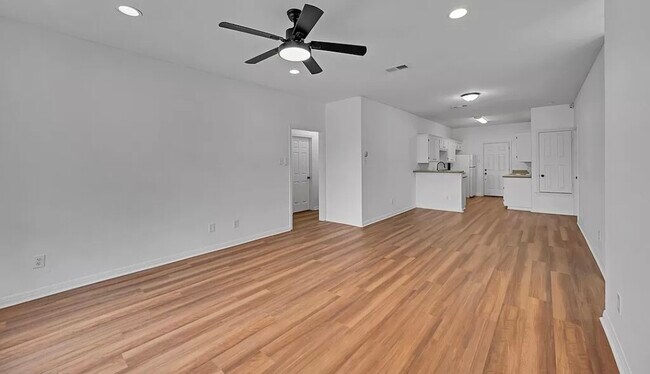 Foto del edificio - 1612 James Ave