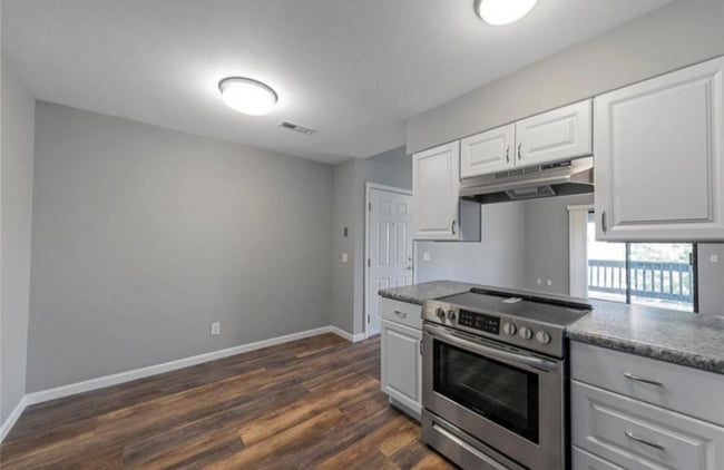 Building Photo - 1630 Summergate Pkwy