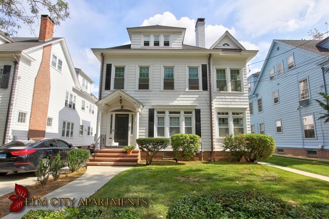 Building Photo - 655 Whitney Ave