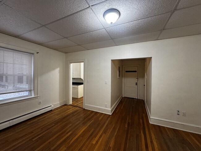 Foto del edificio - 32 College Ave