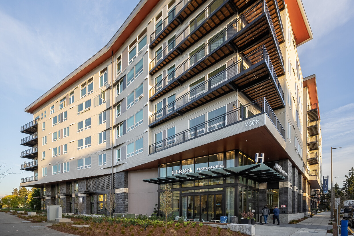 Primary Photo - Heron Flats & Lofts