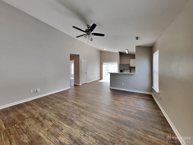 Building Photo - 6213 McIntyre Ridge Dr
