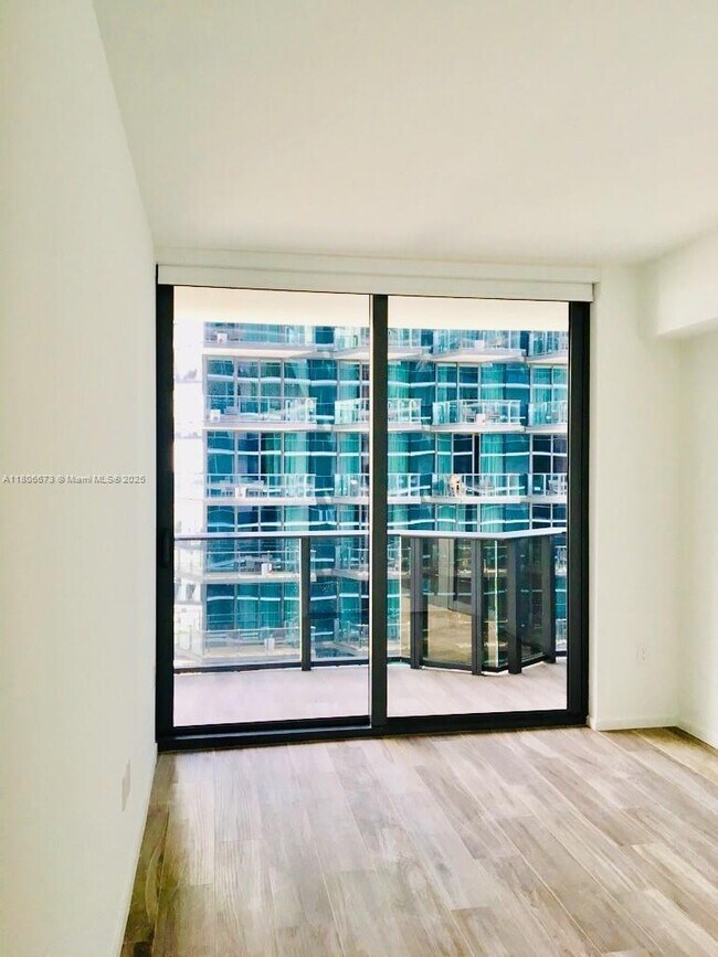Building Photo - 801 S Miami Ave