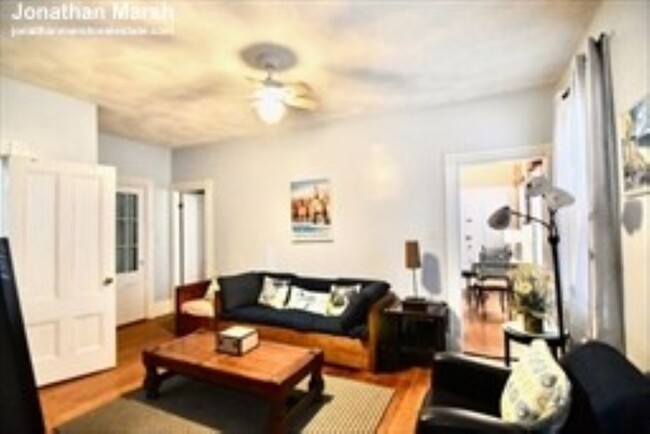 Foto del edificio - 356 Dorchester St