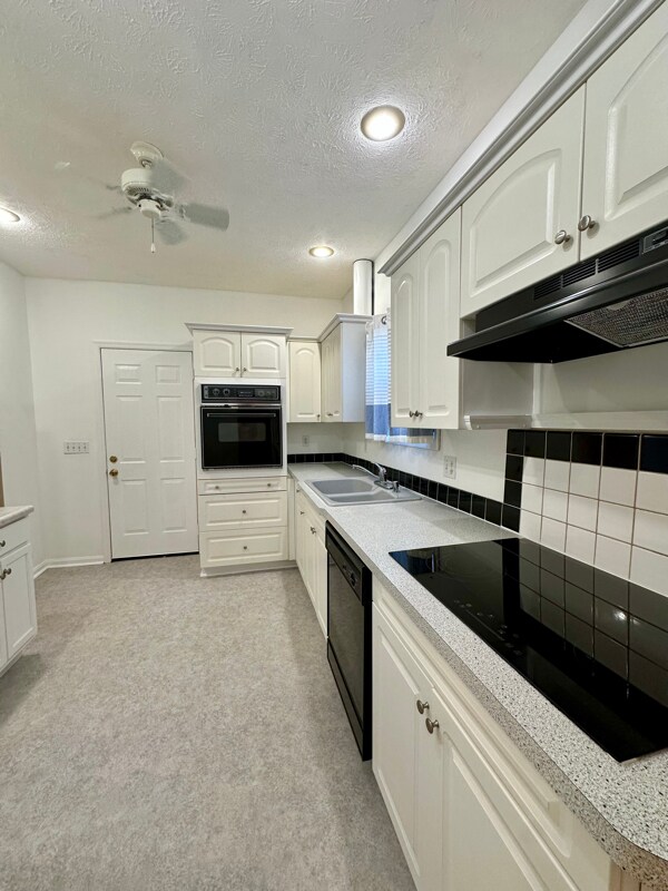 Foto del edificio - 3059 Hanscom Blvd