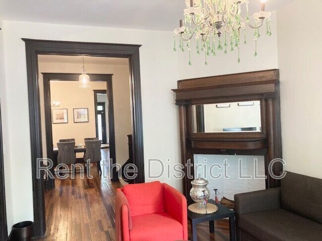 Foto del edificio - 37 Rhode Island Ave NW