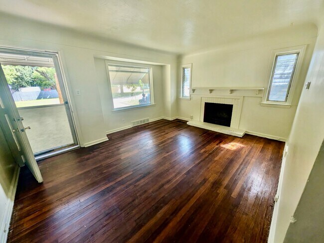 Foto del edificio - 1161 Forest Hill Ave
