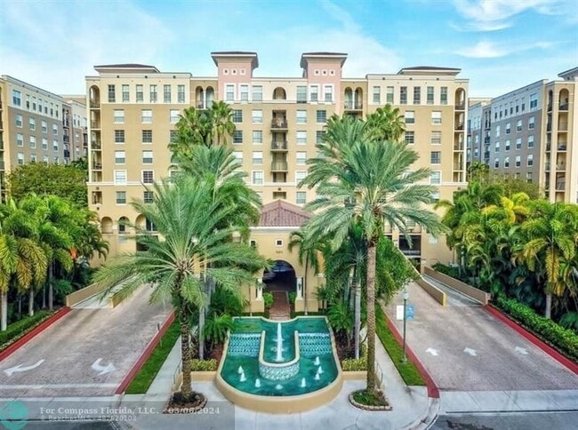 Building Photo - 520 SE 5th Ave