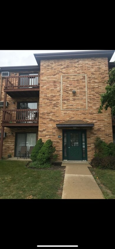 Primary Photo - 1364 N Geneva Dr