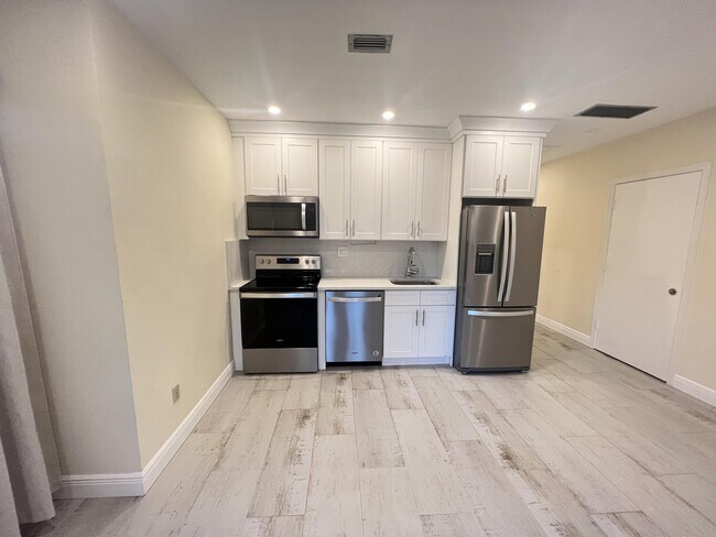 Building Photo - 13334 Polo Club Rd